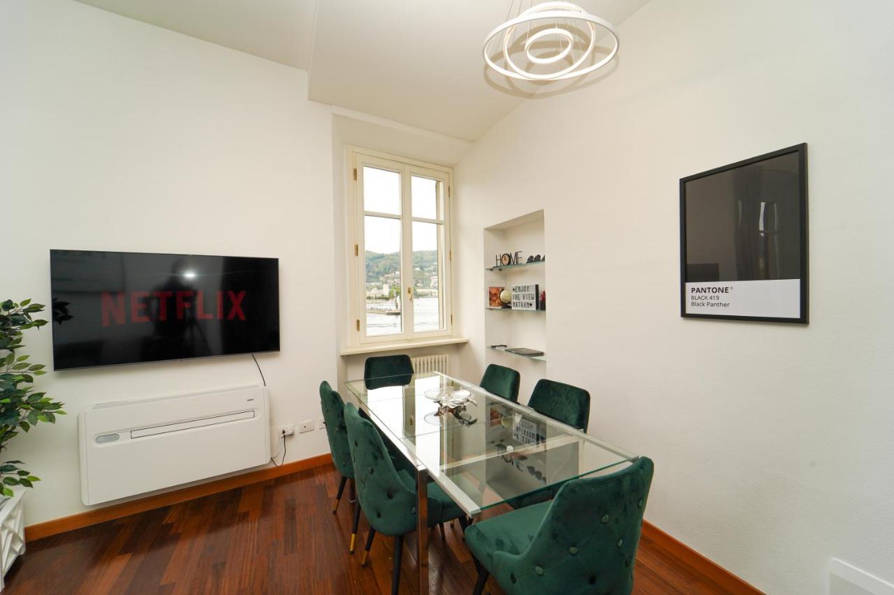 Appartamento Esclusivo Fronte Lago, In Centro A Como Con Garage Zewnętrze zdjęcie