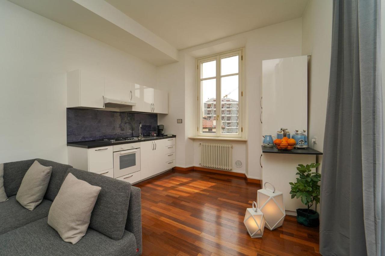 Appartamento Esclusivo Fronte Lago, In Centro A Como Con Garage Zewnętrze zdjęcie
